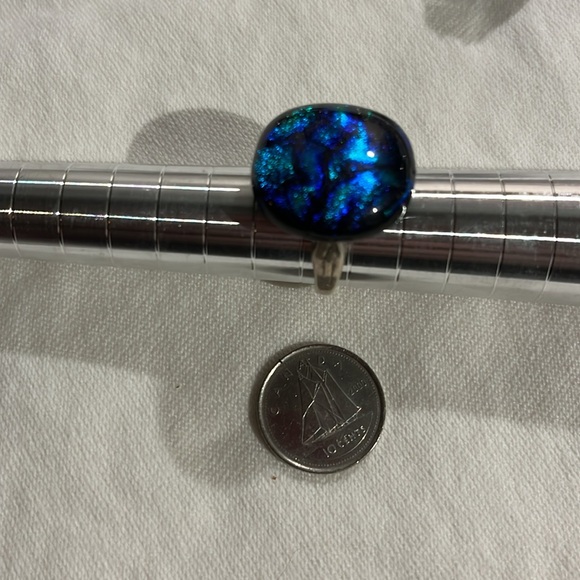 Elegant Blue and Green Women's Jewelry Ring - Picture 4 of 4